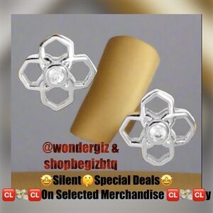 LOWEST PRICE AUTHENTIC KENDRA SCOTT 🆑 Final Sale-No Offers-No Shipping Discount